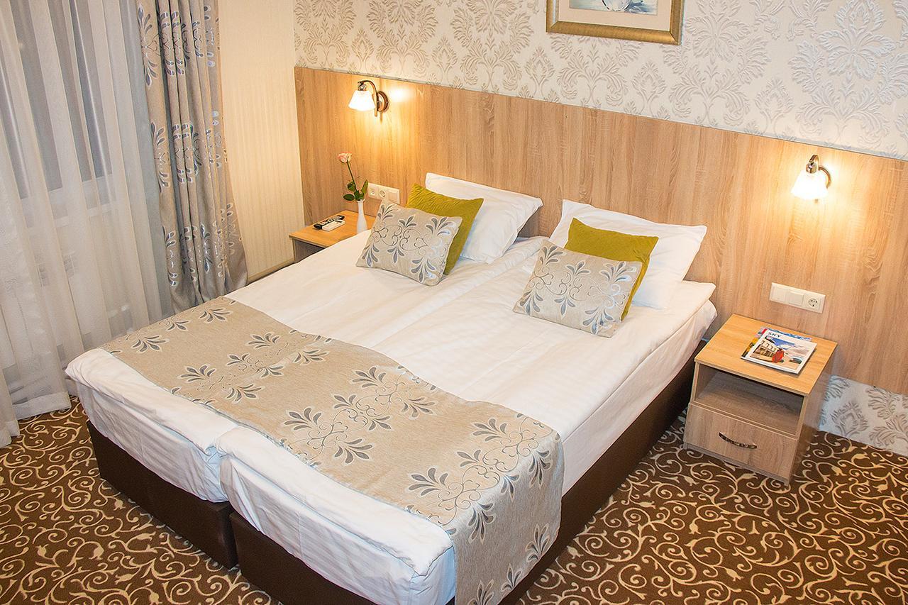 Hotel Silk Way *